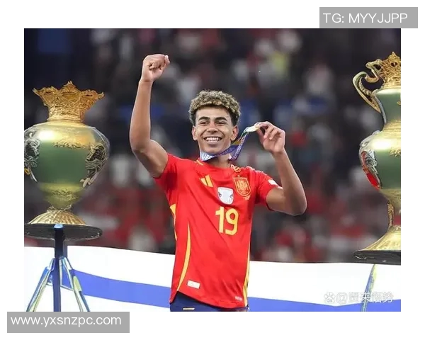 2003年左右出生的足球新星崛起：未来巨星的成长轨迹与潜力分析