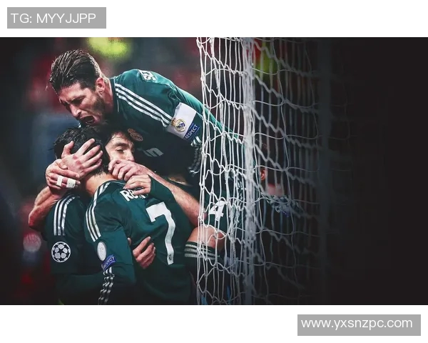 全球足球巨星齐聚赛场争辉 各大球星精彩出场瞬间回顾 全球足球巨星齐聚赛场争辉 各大球星精彩出场瞬间回顾